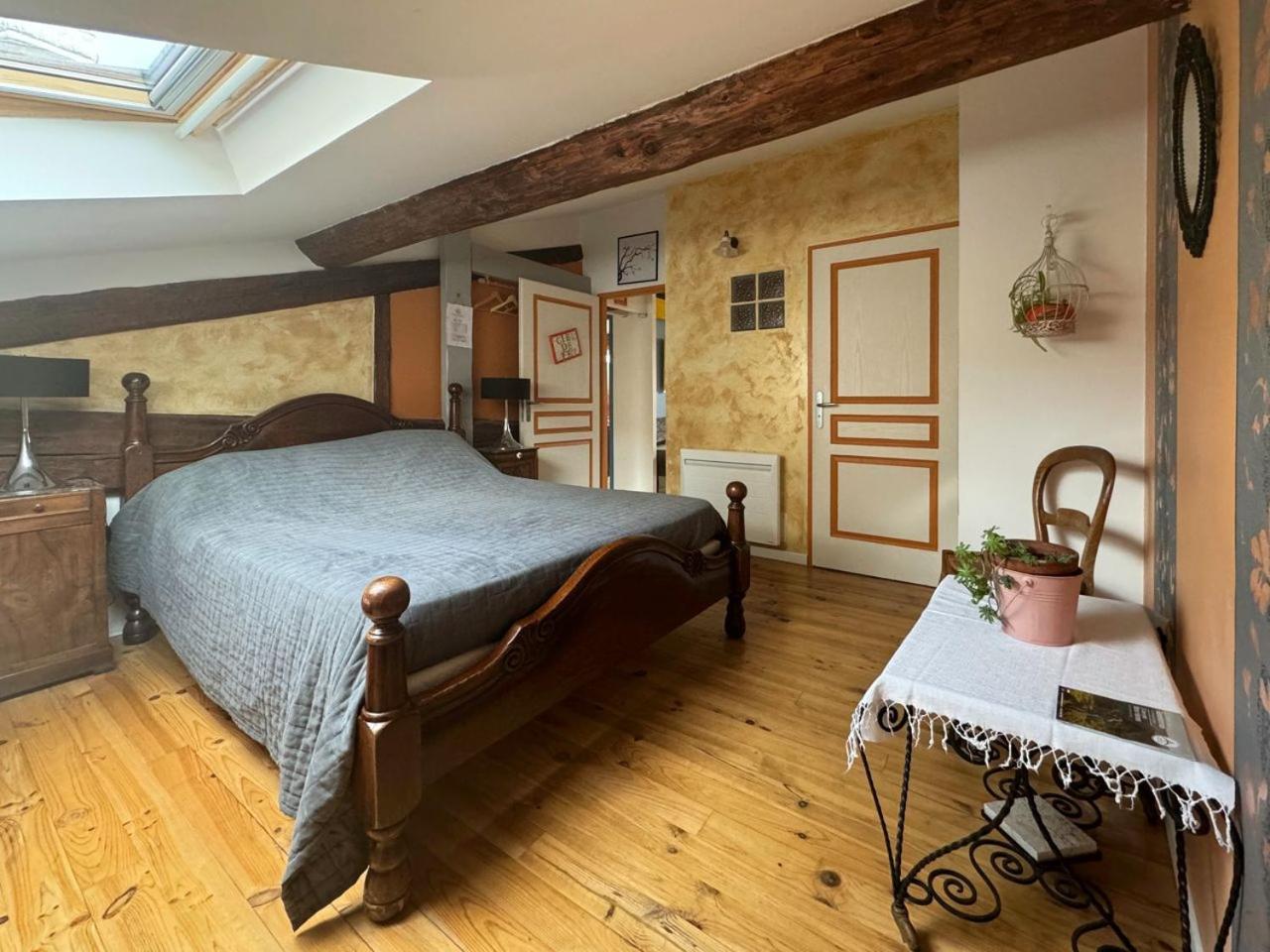 Comus L'Oustal De L'Annetta Chambres Et Tables D'Hotes מראה חיצוני תמונה